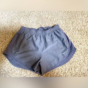 Nike Dri Fit Gray Athletic Shorts Lightweight Performance size medium